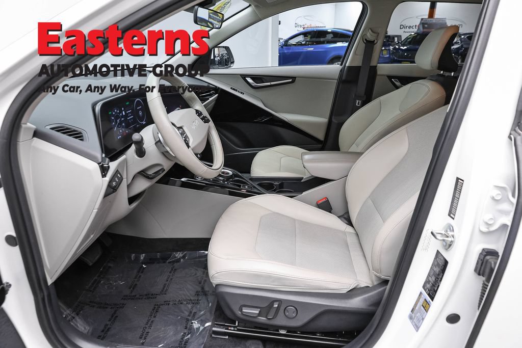 Used 2023 Kia Niro Wind w/ Wind Preserve Package FWD image 16