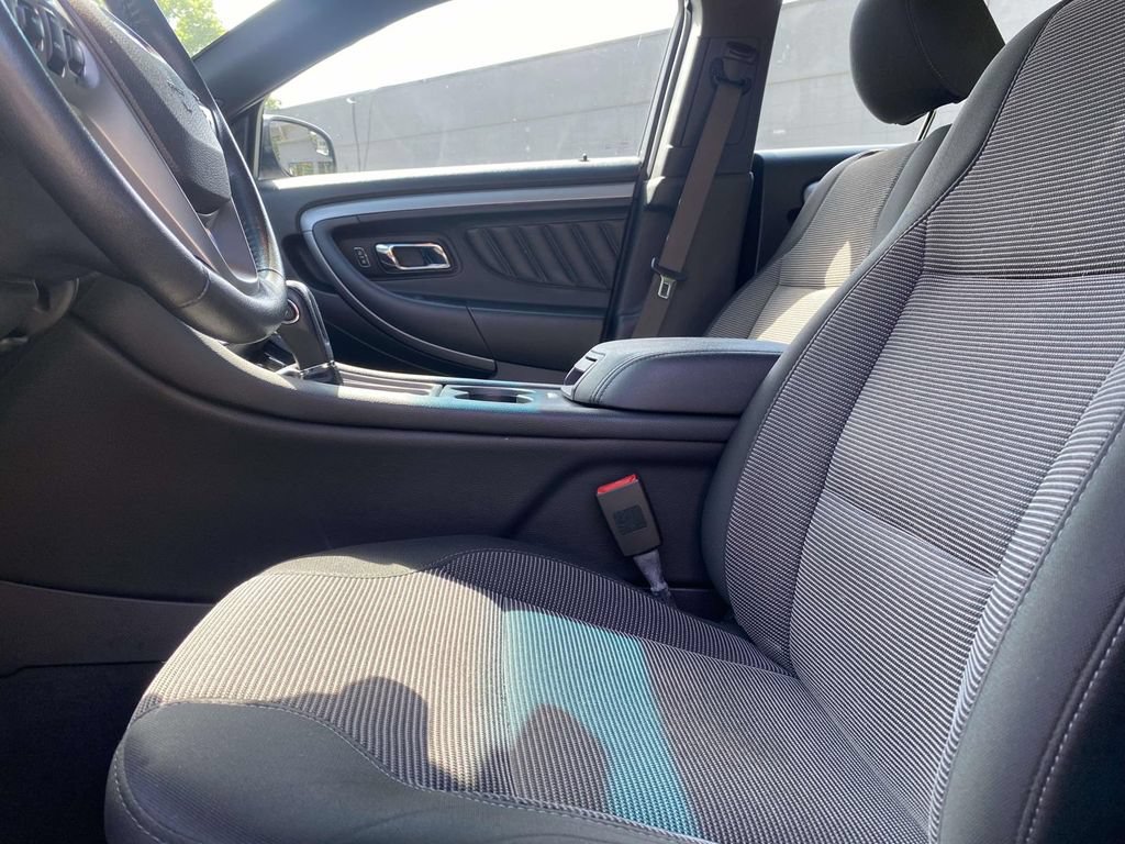 Used 2019 Ford Taurus SEL w/ Equipment Group 201A FWD image 14