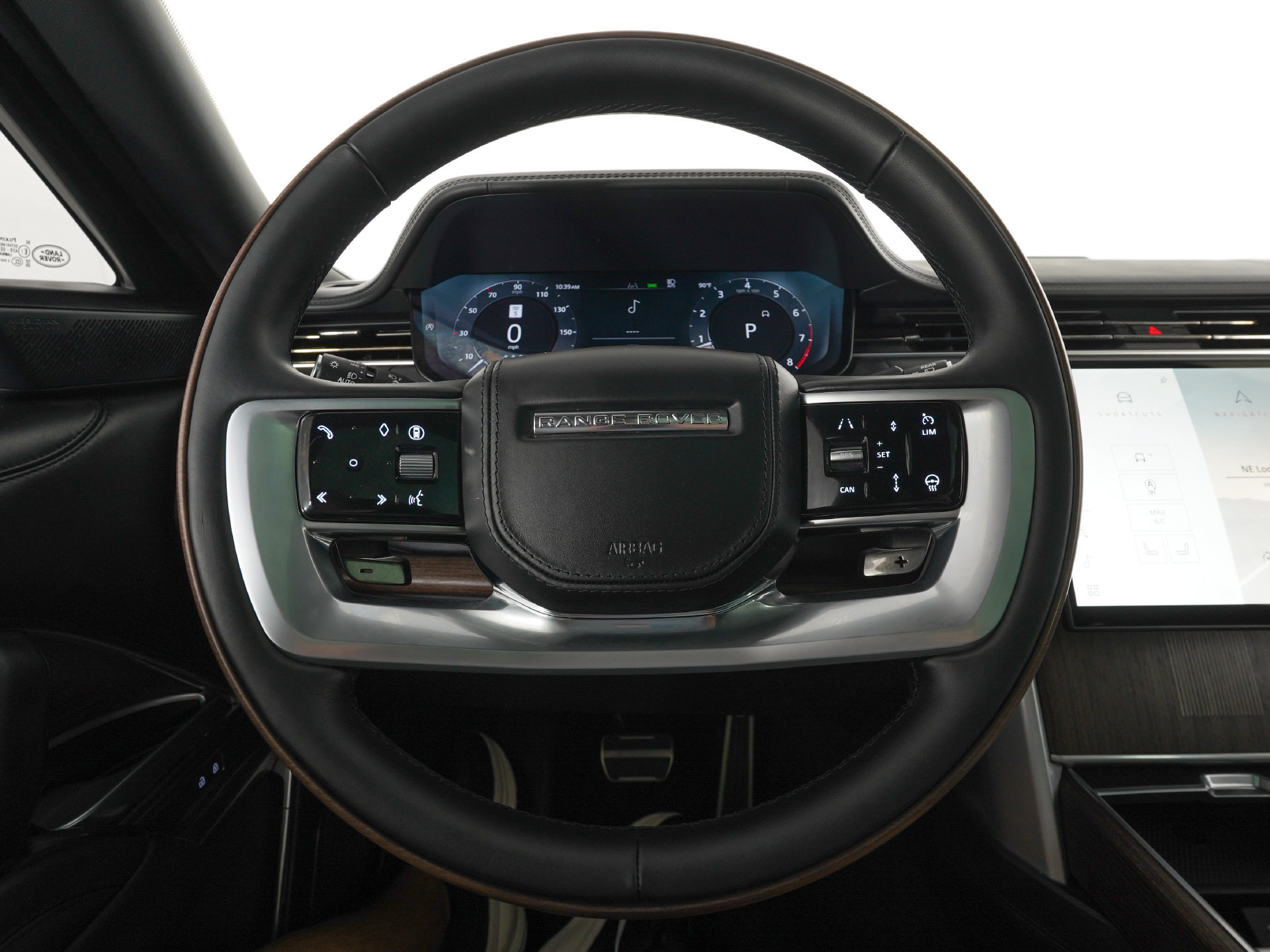 Used 2025 Land Rover Range Rover Autobiography AWD/4WD image 18