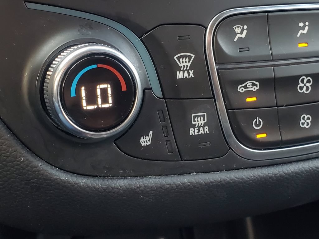 Used 2022 Chevrolet Equinox LT FWD image 19