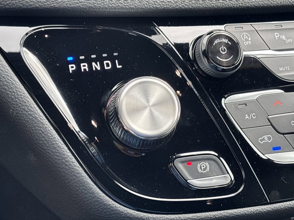 New 2026 Chrysler Pacifica Select image 18