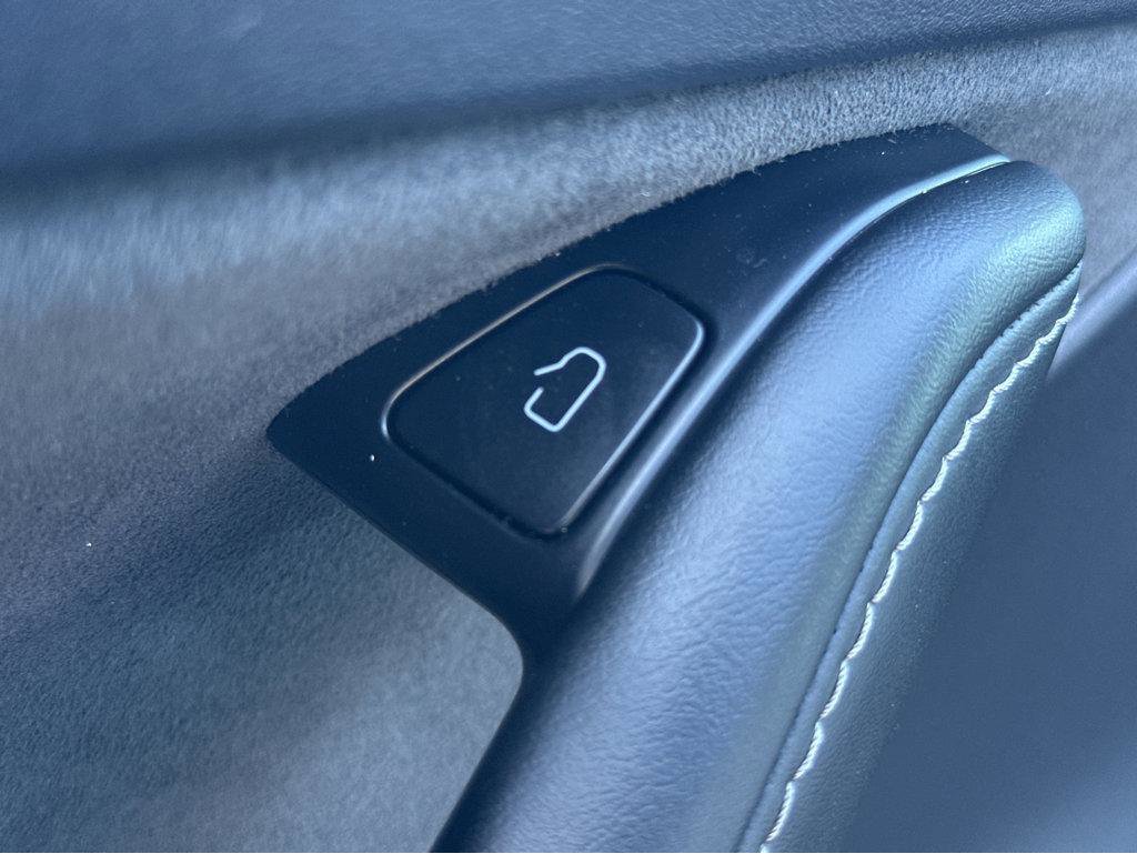Used 2023 Tesla Model Y Long Range image 30