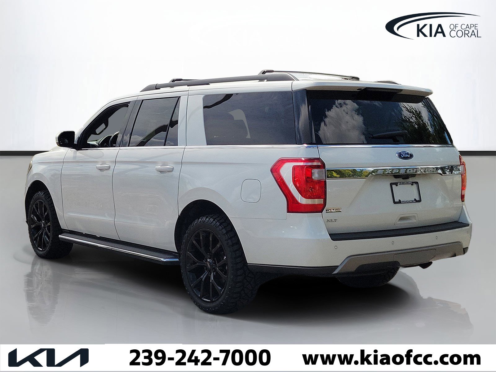Used 2020 Ford Expedition Max XLT w/ Equipment Group 202A RWD image 4