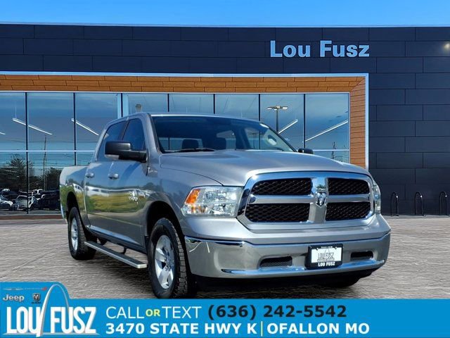 Used 2019 RAM 1500 Classic SLT w/ Luxury Group