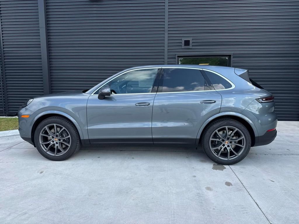 New 2026 Porsche Cayenne image 2