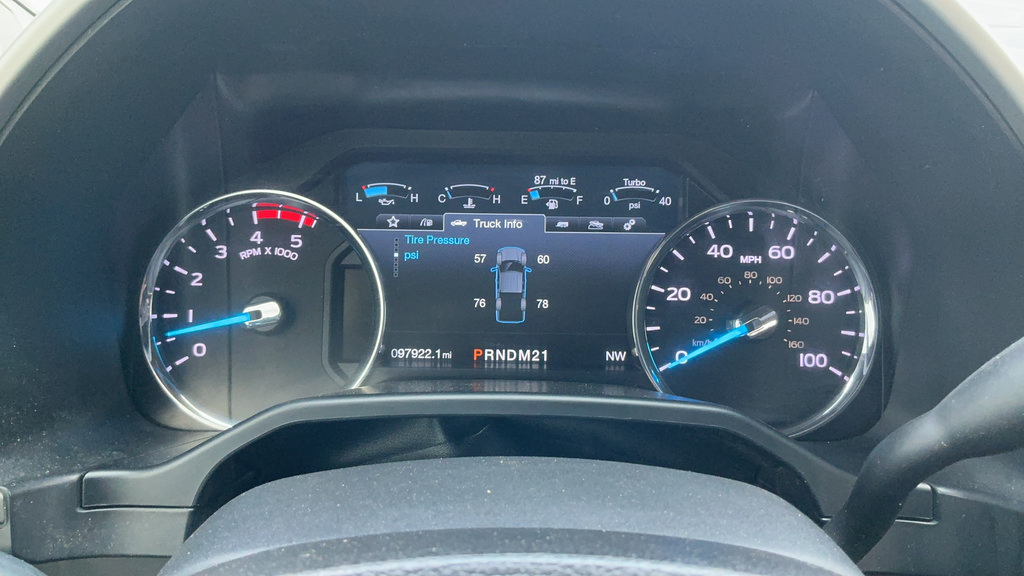 Used 2017 Ford F350 Lariat w/ Chrome Package AWD/4WD image 13