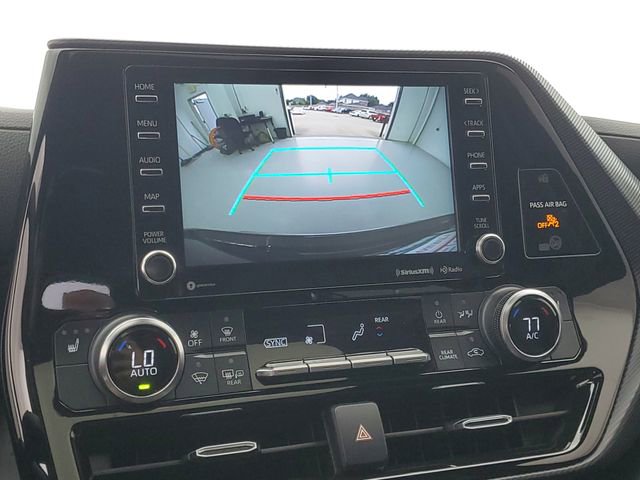 Used 2022 Toyota Highlander XSE AWD/4WD image 31