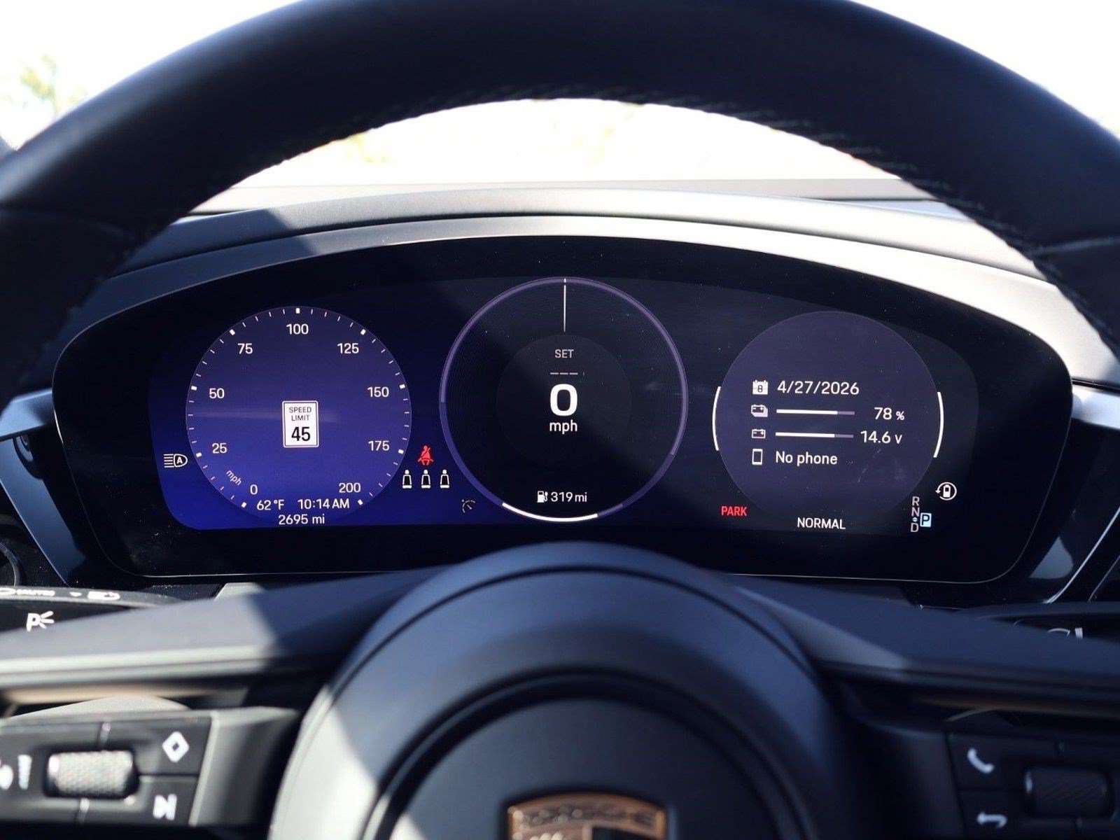 Certified 2025 Porsche Macan Electric RWD image 16