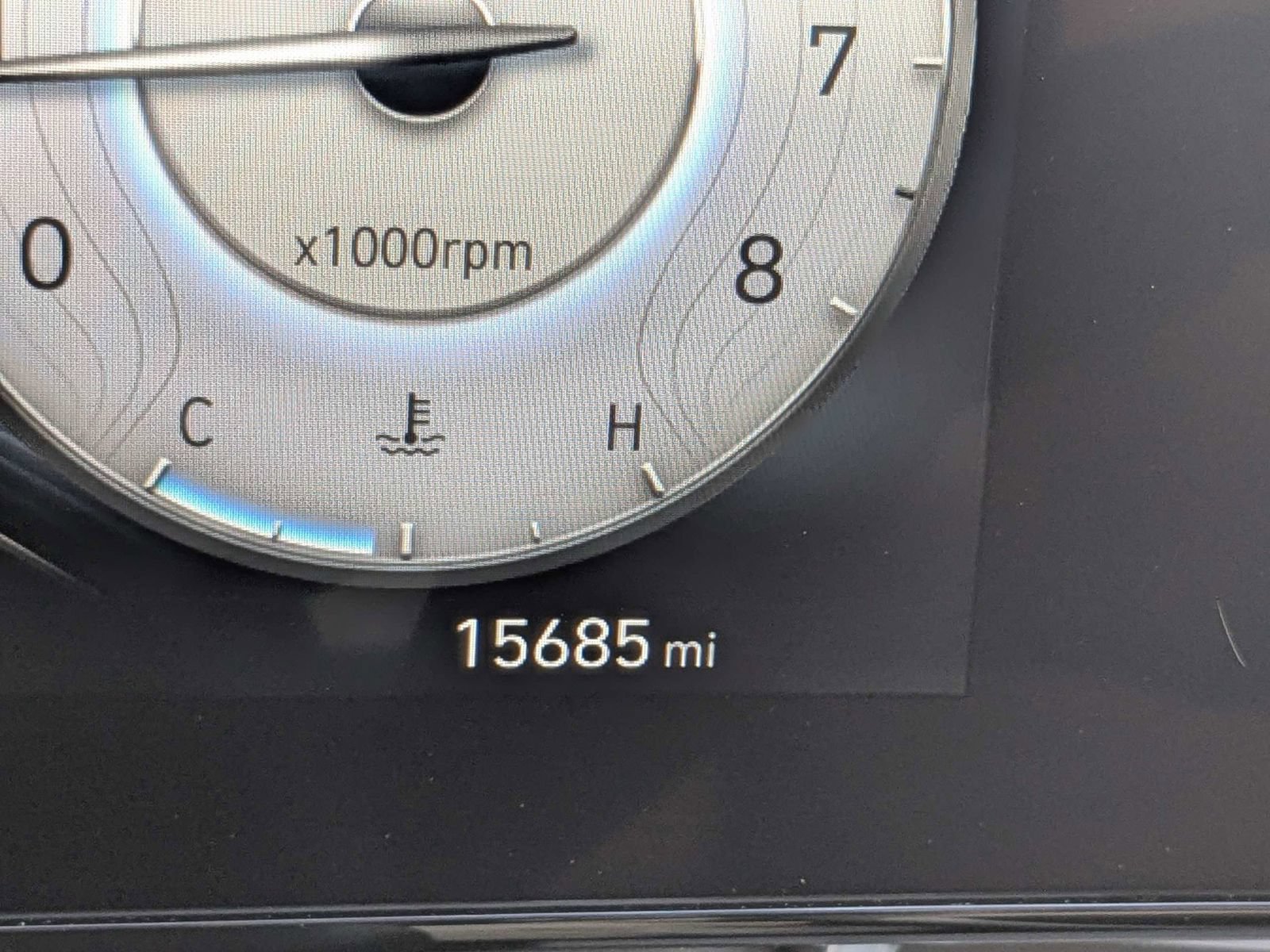 Used 2025 Hyundai Elantra Limited FWD image 31