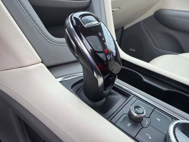 Certified 2023 Cadillac XT5 Premium Luxury AWD/4WD image 32