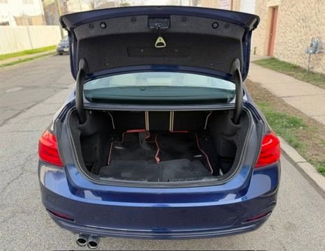 Used 2018 BMW 330i xDrive Sedan image 12