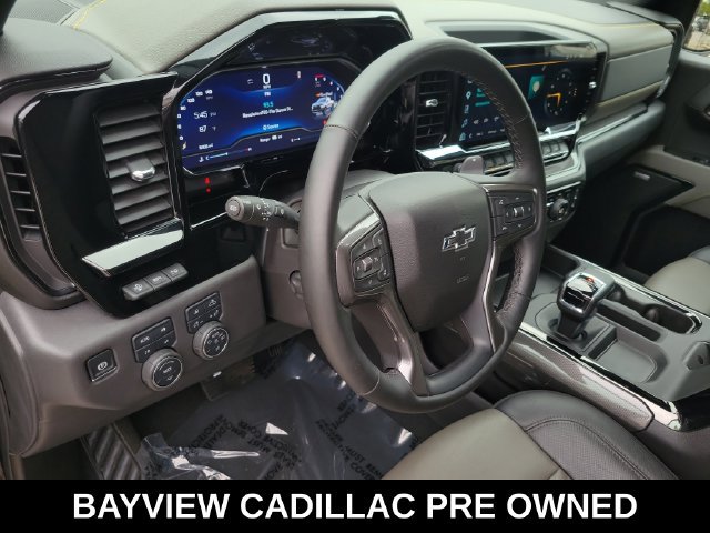 Used 2025 Chevrolet Silverado 1500 ZR2 w/ Technology Package AWD/4WD image 18