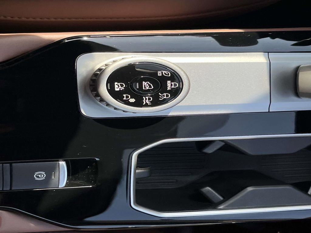 New 2026 Mitsubishi Outlander SEL image 21