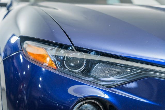 Used 2018 Maserati Levante S GranSport image 15