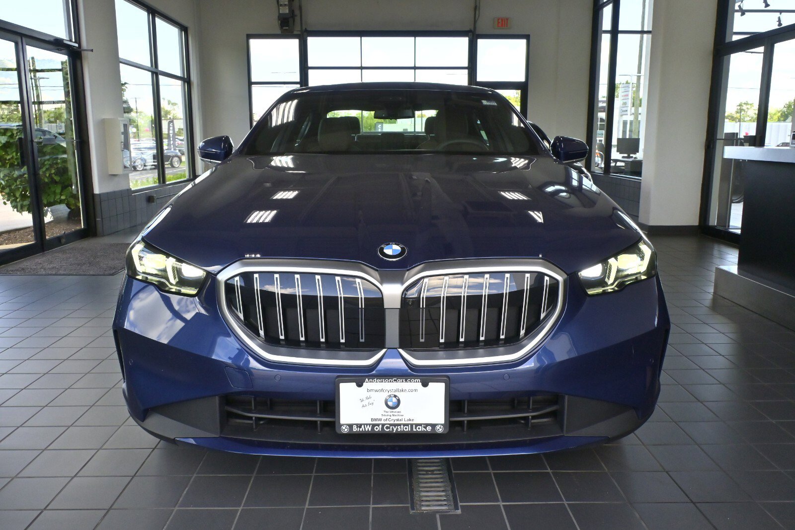 Used 2025 BMW 530i xDrive image 8
