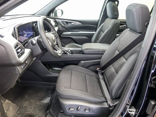 New 2026 Chevrolet Traverse LT w/ Sun and Wheel Package image 8