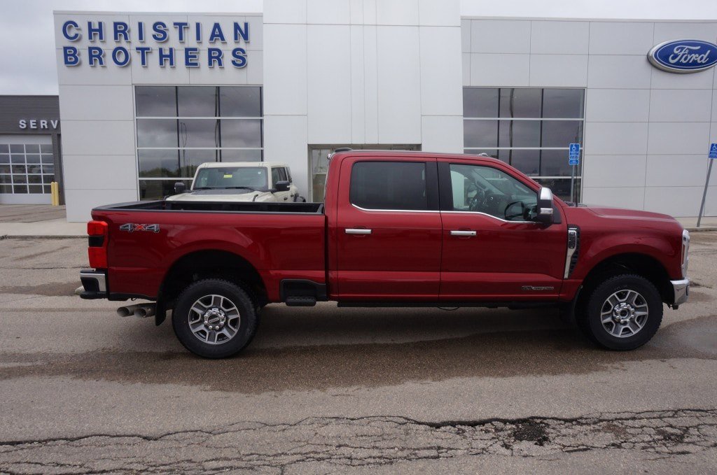 Used 2025 Ford F250 Lariat AWD/4WD image 1