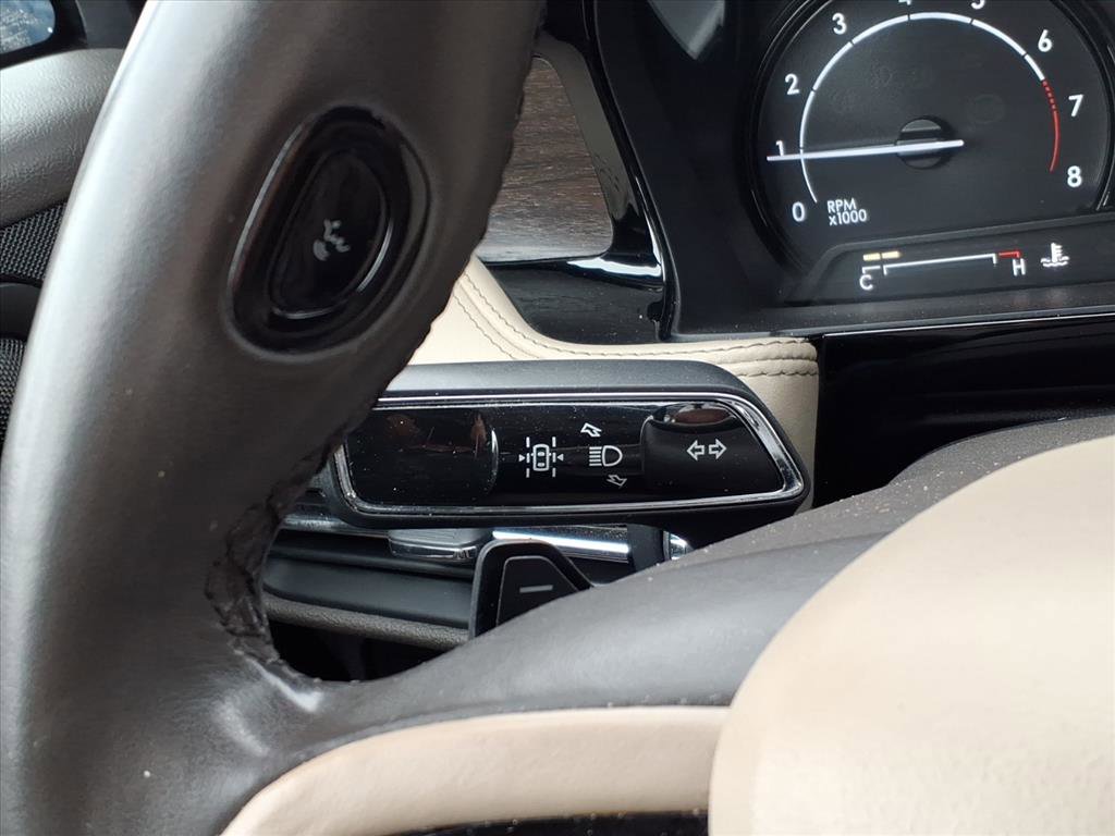 Used 2020 Lincoln Corsair Reserve image 25