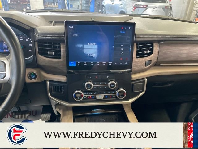Used 2024 Ford Expedition Limited image 24