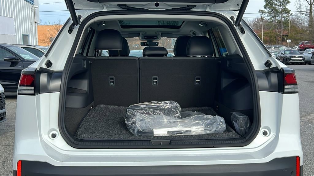 New 2026 Volkswagen Tiguan SE image 15