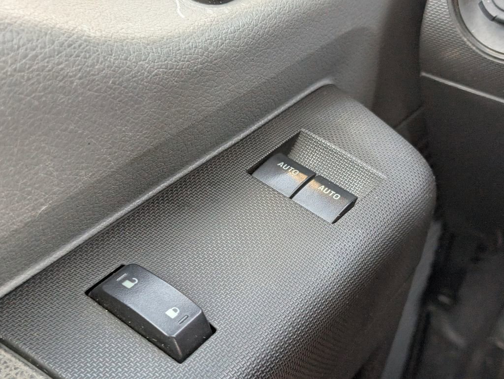 Used 2015 Ford F250 XL w/ Power Equipment Group image 10