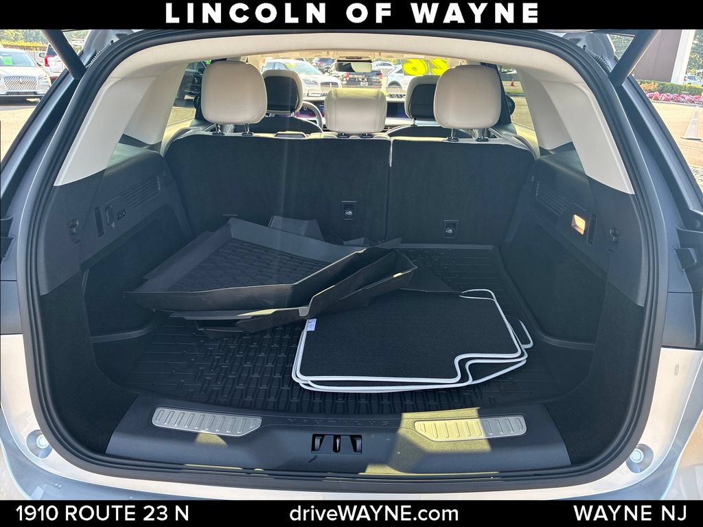 Certified 2026 Lincoln Nautilus Premier w/ Equipment Group 102A AWD/4WD image 7