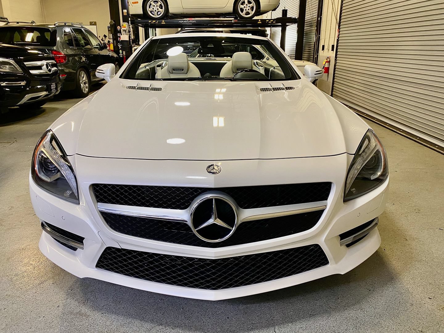 Used 2014 Mercedes-Benz SL 550 image 4
