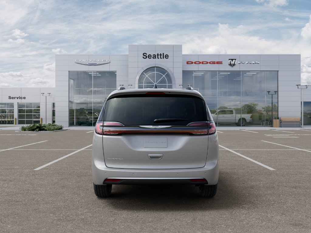New 2026 Chrysler Pacifica Pinnacle FWD image 8