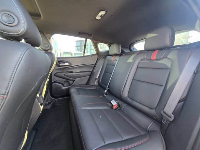 New 2026 Chevrolet Trax RS w/ Sunroof Package FWD image 17