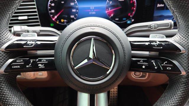 Used 2024 Mercedes-Benz GLS 450 4MATIC image 28