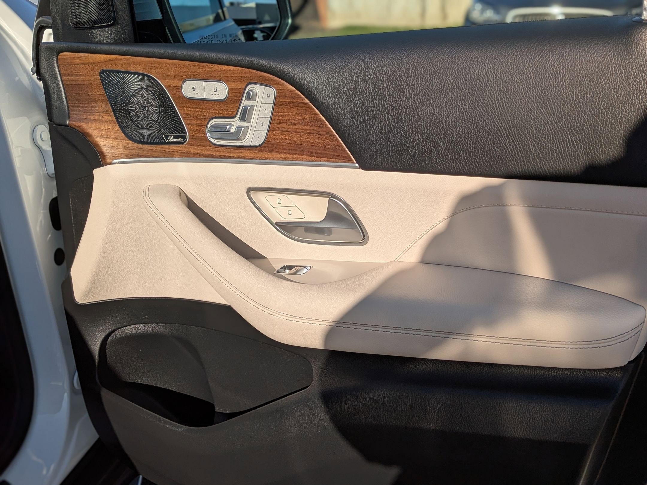 Certified 2025 Mercedes-Benz GLS 450 4MATIC image 42