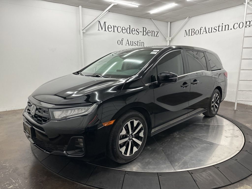 Used 2025 Honda Odyssey EX-L image 3