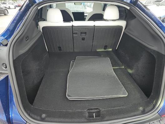 Used 2026 Tesla Model Y Long Range RWD image 14