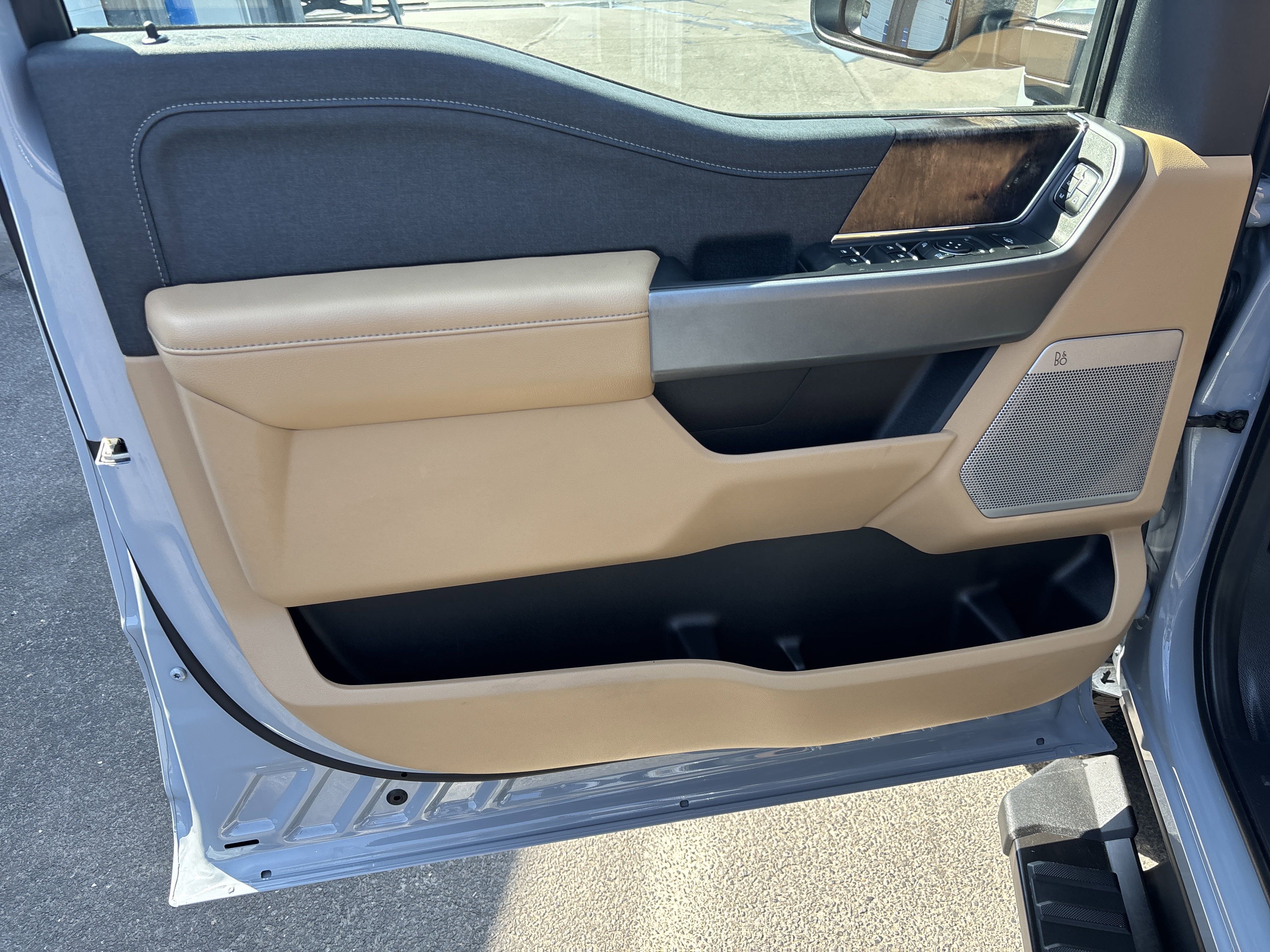 New 2025 Ford F250 Lariat w/ Lariat Ultimate Package image 15