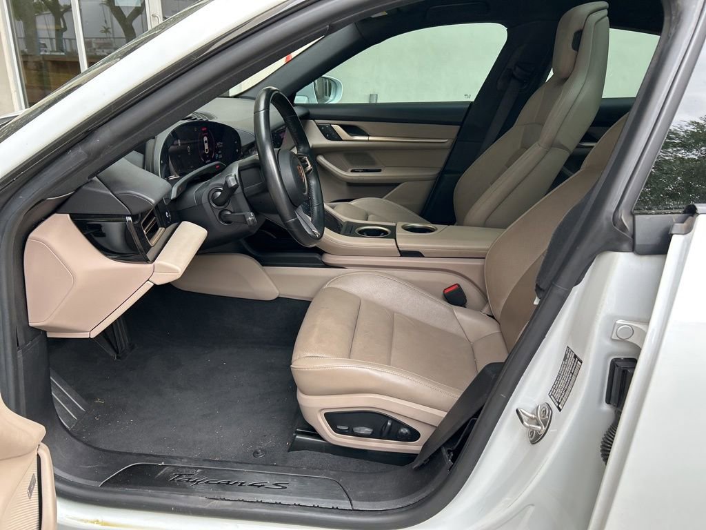 Used 2022 Porsche Taycan 4S image 9