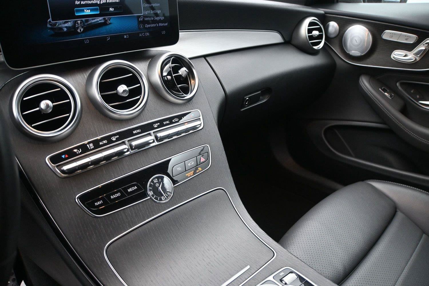 Used 2019 Mercedes-Benz C 300 4MATIC Cabriolet image 4