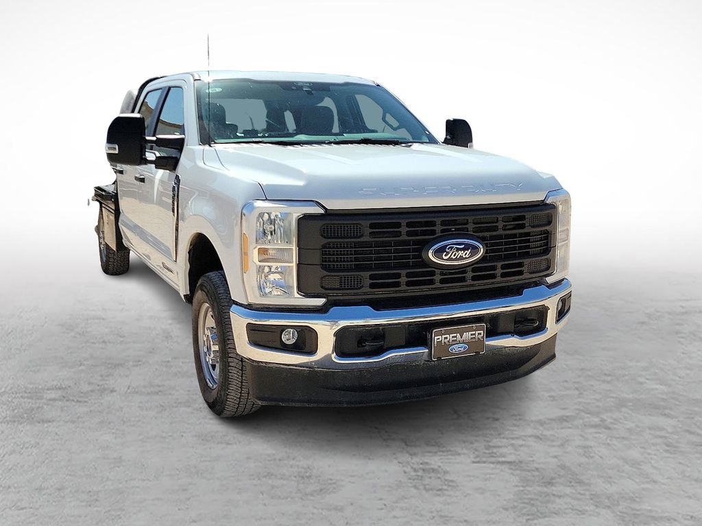Used 2025 Ford F250 XL w/ XL Chrome Package image 2