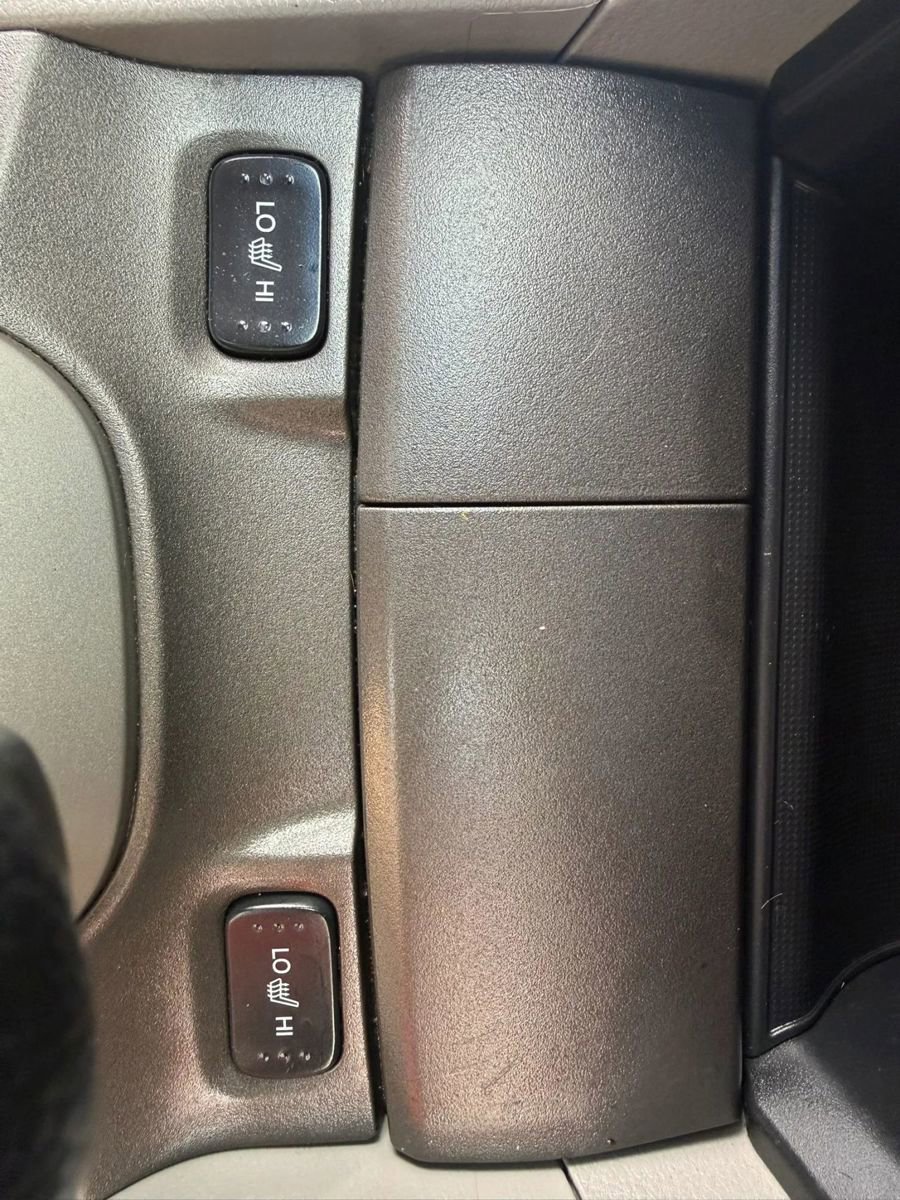 Used 2011 Honda Accord EX-L image 12