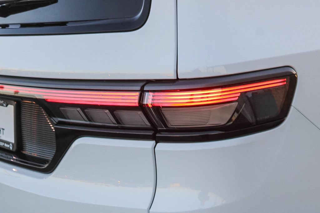 New 2026 Jeep Grand Wagoneer Summit AWD/4WD image 10