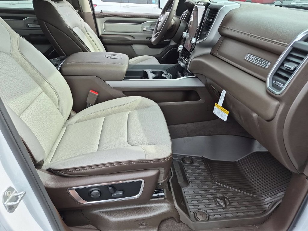 New 2027 RAM 1500 Laramie AWD/4WD image 33
