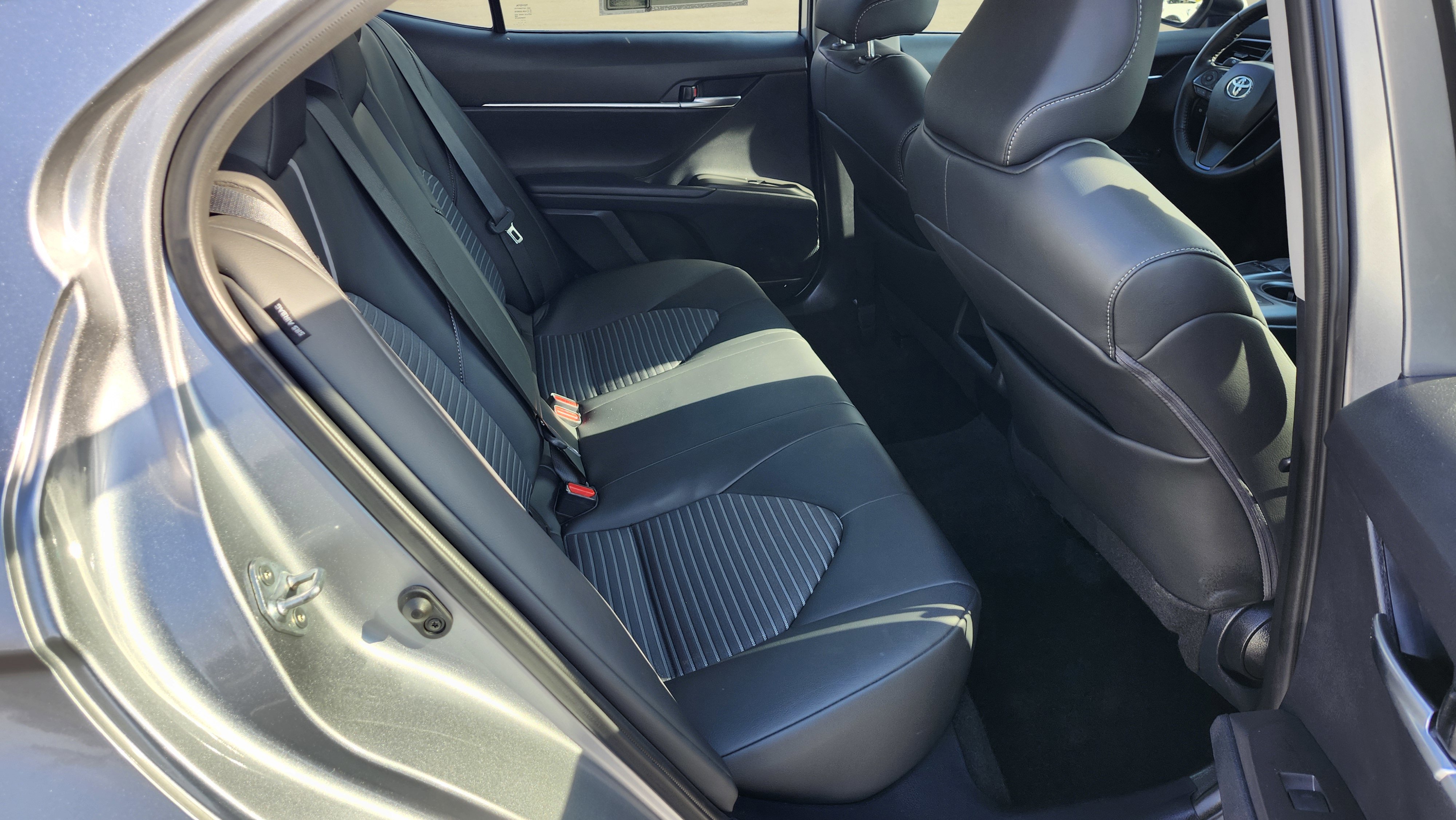 Used 2024 Toyota Camry SE image 13