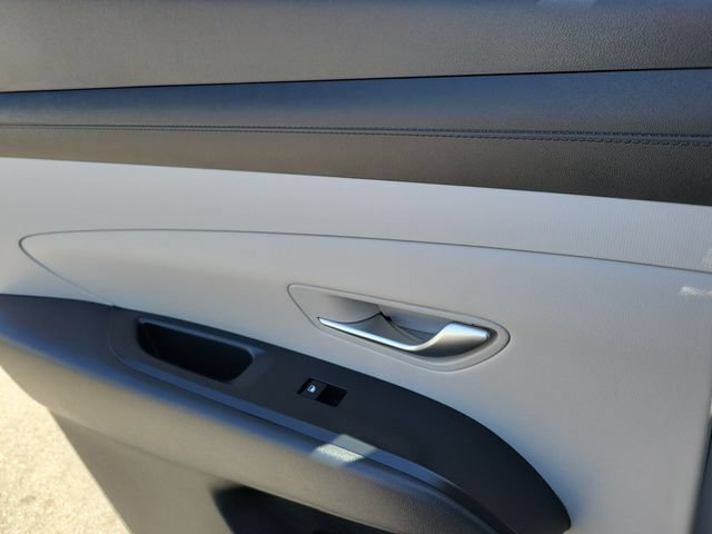 New 2026 Hyundai Tucson Blue SE FWD image 23