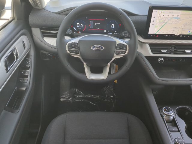 New 2026 Ford Explorer Active RWD image 16