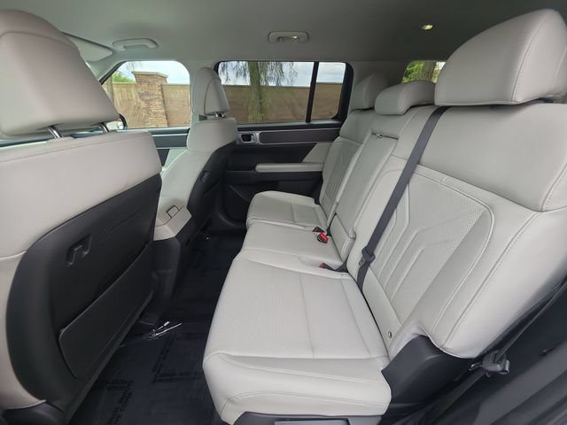 Used 2025 Hyundai Santa Fe SEL AWD/4WD image 23