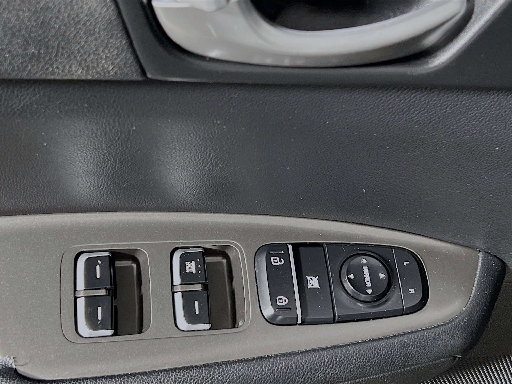 Used 2019 Kia Optima LX FWD image 17