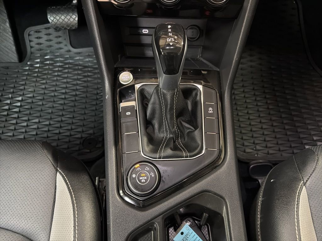 Used 2022 Volkswagen Taos SEL image 21