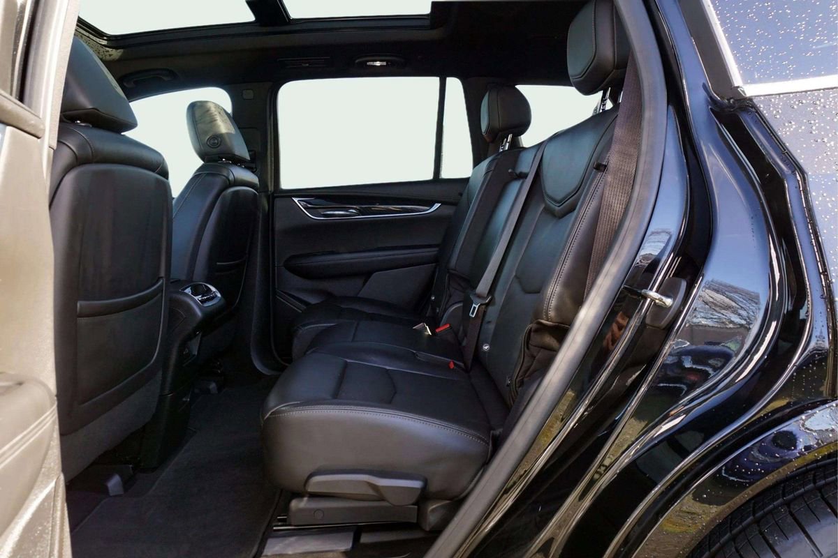 Used 2020 Cadillac XT6 Premium Luxury image 21