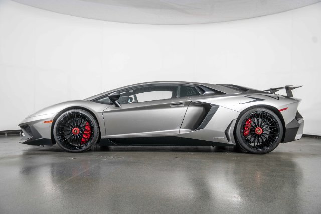 Used 2016 Lamborghini Aventador LP 750-4 AWD/4WD image 5