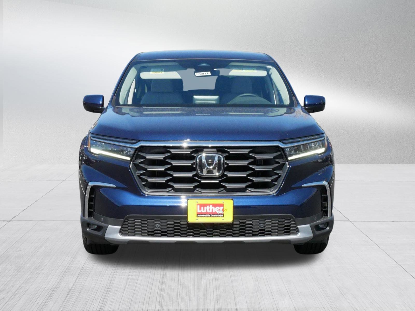 New 2025 Honda Pilot EX-L image 2