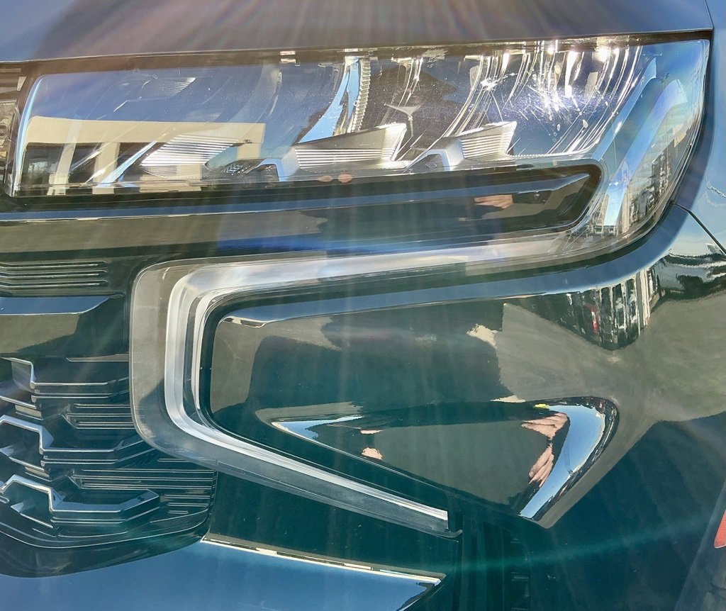 Used 2023 Chevrolet Suburban Z71 w/ Luxury Package image 10